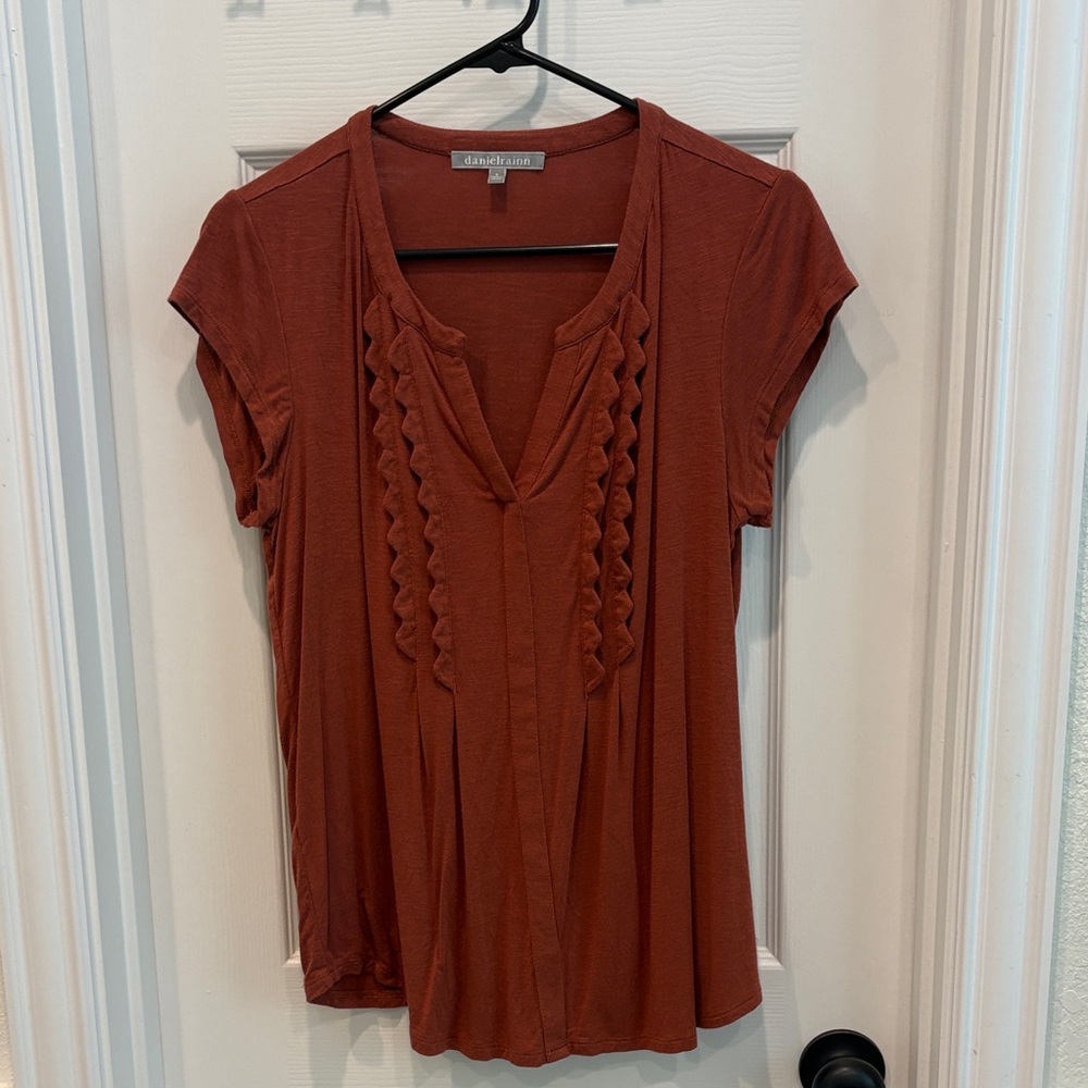 Daniel Rainn Burnt Orange Ruffle-Trim V-Neck Short Sleeve Top